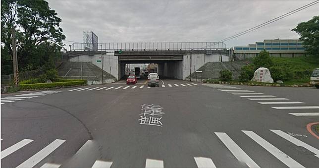 台中男凌晨進國道遭多車輾死　屍塊遍佈車道