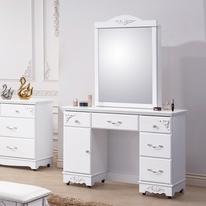 戴安娜歐風3.5尺鏡台組 寬106.5 x深41 x高166 公分 此賣場僅販售化妝台不含其他