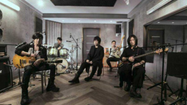 五月天首場零觀眾演唱會 蕭敬騰、李榮浩隔空助陣