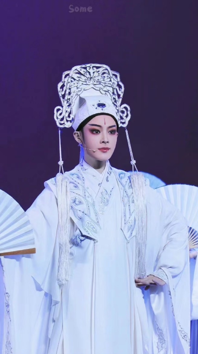 ［資訊區］陳麗君⭐️台灣星辰首群