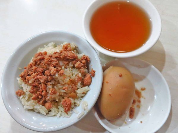 【台中美食】彩鳳米糕-粒粒分明香噴噴的好吃米糕