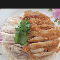 ยุ้ยข้าวมันไก่/ข้าวขาหมูแจ็คสันหวัง