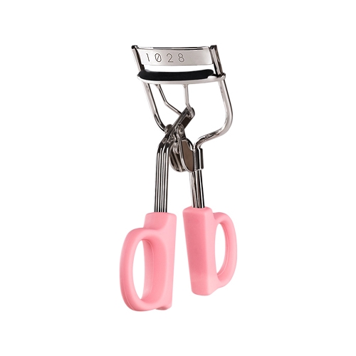 【商品特色】飛激美睫 x 一夾即翹！符合亞洲輪廓與眼型的39mm廣角圓弧眼型，無縫貼合眼部肌膚！人體工學設計握柄，不費力氣不傷睫！產品說明：專為亞洲眼型設計的睫毛夾，完美貼合眼窩，能貼近睫毛根部讓整排