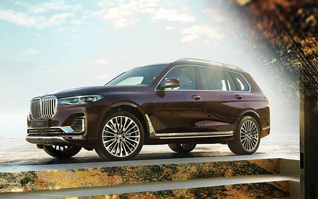 勞斯萊斯級奢華bmw X7金箔休旅車全球限量三輛 世界高級品 Line Today