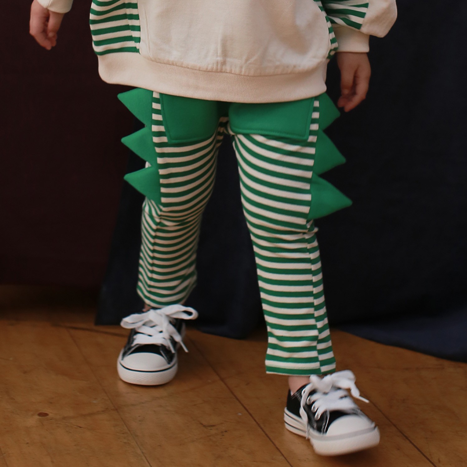 立體動物造型，童趣吸睛～。100% 韓國設計製造，時尚好品質;韓國設計製造的 Coco Rabbit ，買過的媽咪都大讚太可愛啦！超多萌萌的動物造型，像是恐龍、企鵝、貓頭鷹、鳥寶寶等，擄獲男寶女寶心～