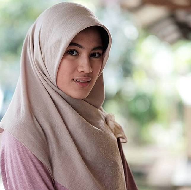 10 Artis Cantik Ini Tetap Kayak ABG Meski Sudah Melahirkan