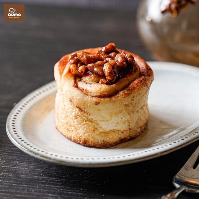 https://aumabakery.com/product/cinnamonroll/
