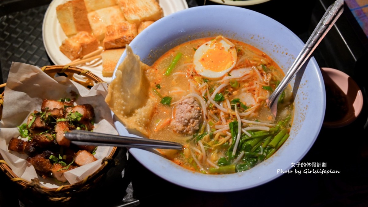 55元起免出國開吃！雙北６泰式料理推薦：排隊路邊攤、厚切月亮蝦餅、炒泡麵