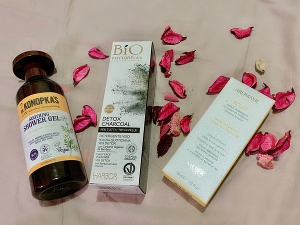 倪倪愛保養－『保養品推薦』歐美名媛女星網紅草本植萃天然保養聖品-來自歐洲MUJER法國原裝花植淨白臻萃/Dr.Konopka&amp;amp;amp;amp;amp;amp;amp;amp;amp;amp;amp;amp;amp;amp;amp;amp;amp;amp;amp;amp;amp;amp;apos;s有機金縷香沐浴精華/義大利黑鑽深層淨化潔顏精華開箱分享