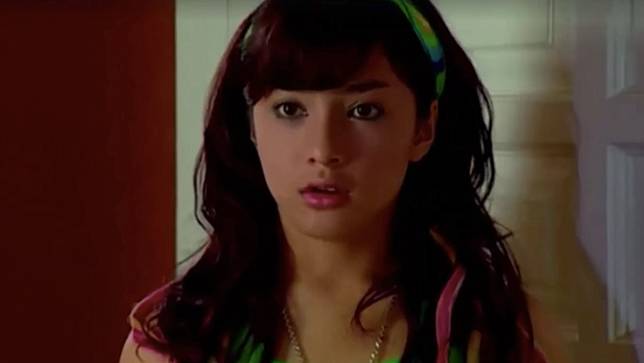 Nikita Willy remaja
