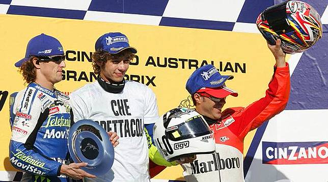 10 Kemenangan Paling Dramatis Valentino Rossi di MotoGP 