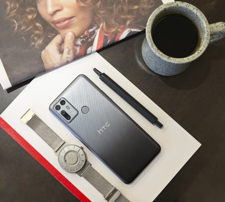 HTC新聞圖檔(HTC Desire 20+ Lifestyle產品照5).jpg