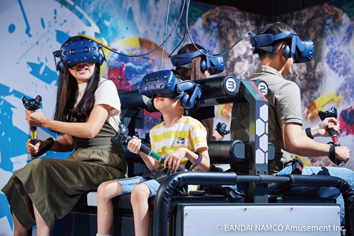 不用飛日本也能玩！「VR ZONE NEW TAIPEI 虛擬實境遊樂園」12 款遊戲設施、票價搶先看