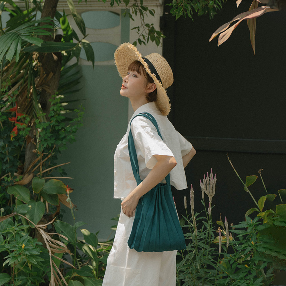 繽紛百褶造型針織肩背包 八色售