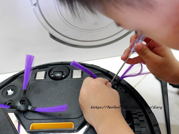 居家清潔【TiDdi鈦敵】V320全新第二代智能規劃掃地機器人 #智能打掃 #自動回充 #水箱拖地 #搖控操作 (20).JPG