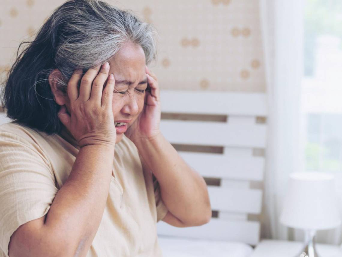 Not dementia!  An 80-year-old mother suddenly “looked for her dead husband in the middle of the night”, and it turned out to be a urinary tract infection that caused the problem… Doctors revealed 5 symptoms that may lead to “acute delirium” | Happy Mature Age | LINE TODAY