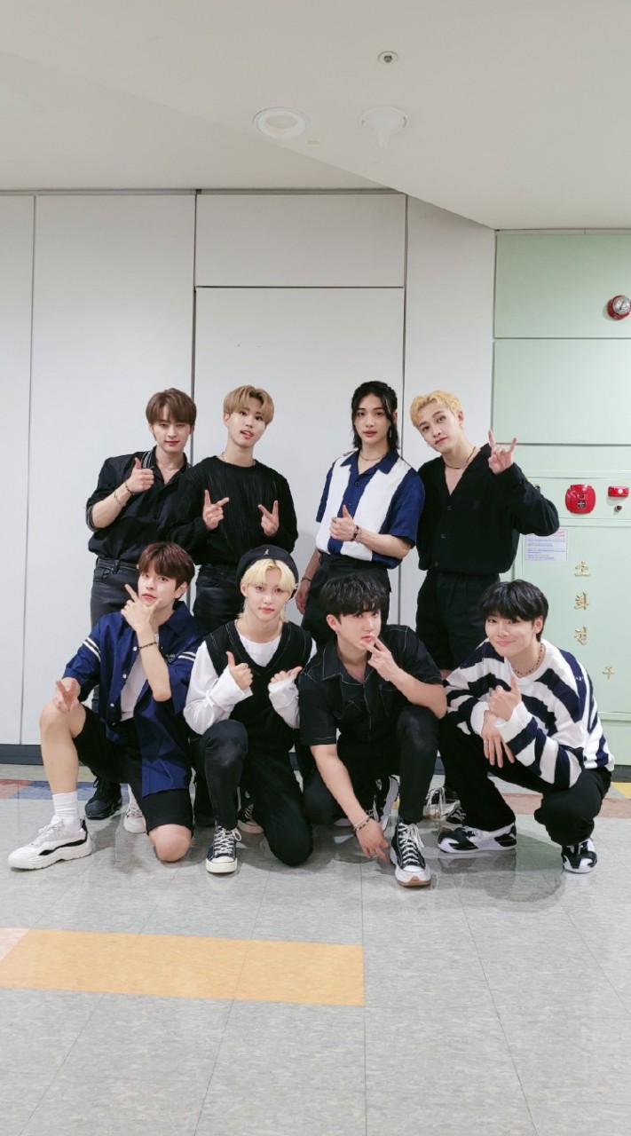 Stray Kids ( เด็กหลง )