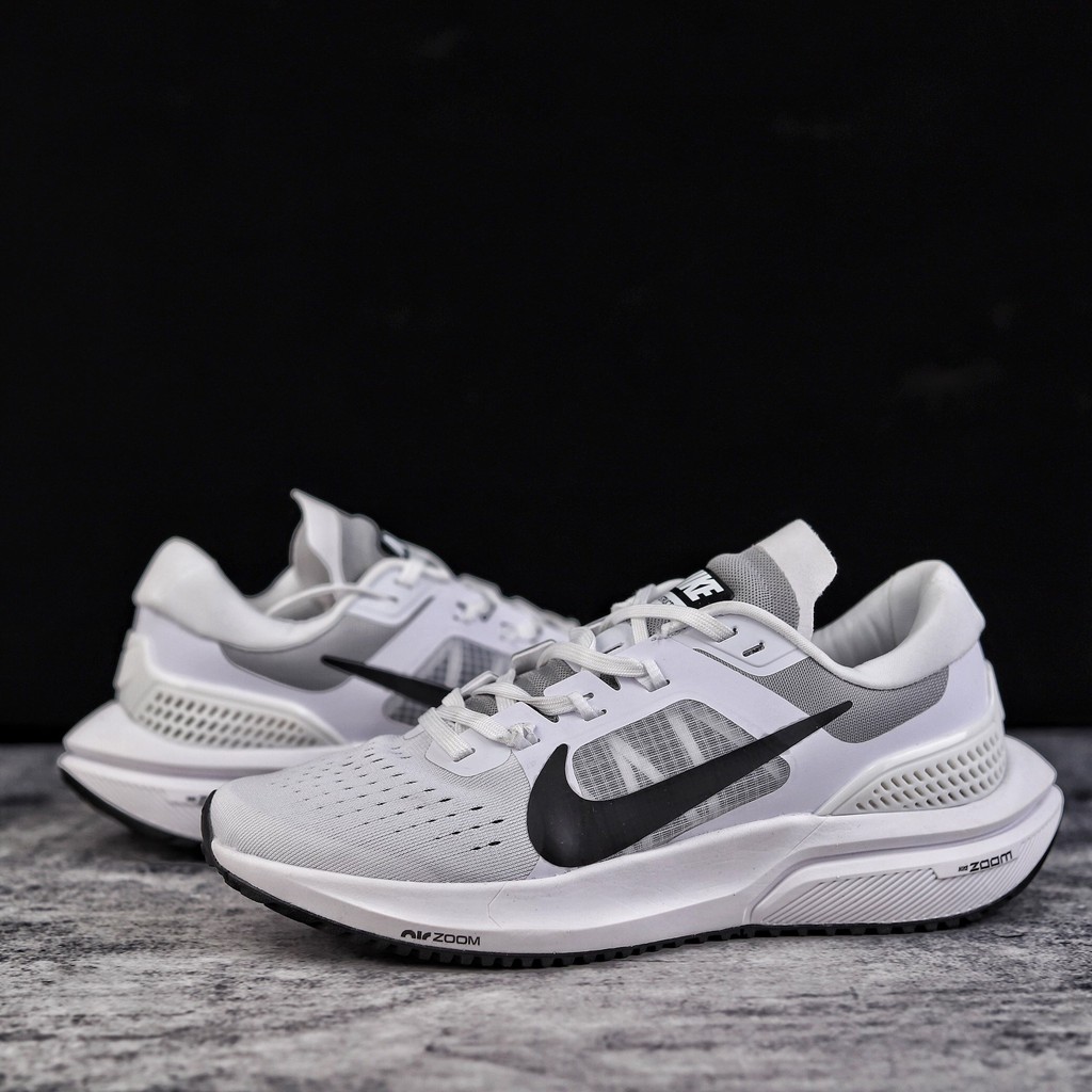 Nike AIR ZOOM VOMERO 15 登月15代緩震跑鞋2020最新款網面透氣
