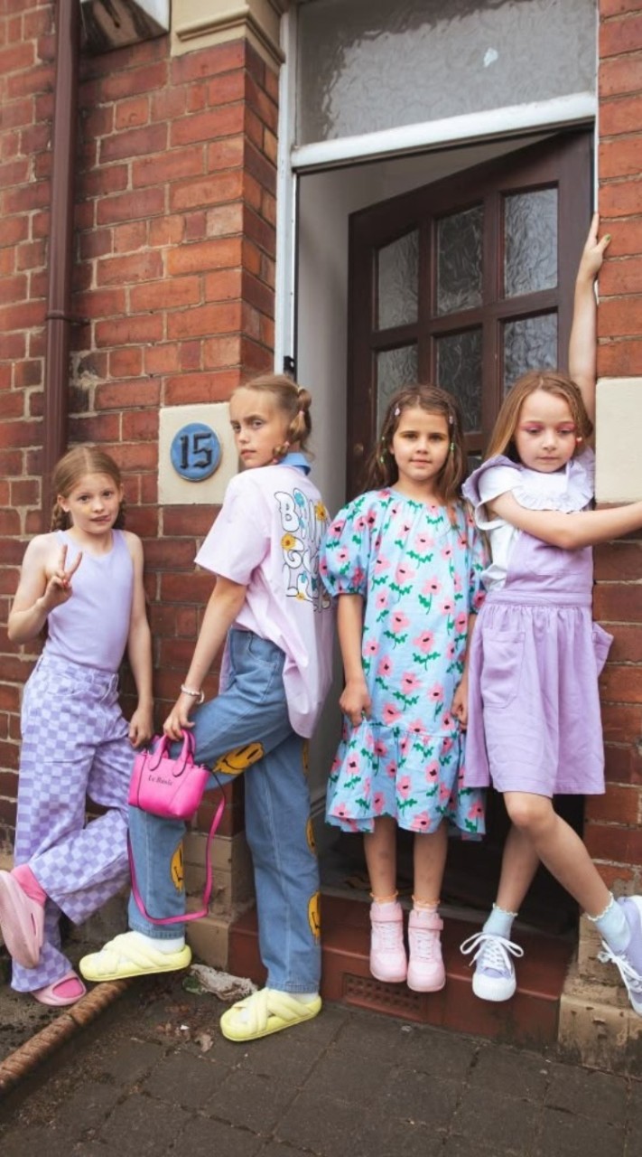 ร้านกวาง Love Shop