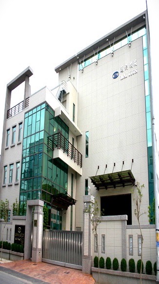 邁鈞公司群組