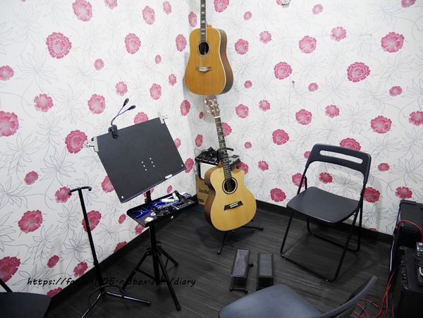 基隆吉他教學【侑霖吉他工作室】#吉他教學 #免費吉他課 #免費試聽 #一對一教學 #基隆火車站 (3).JPG