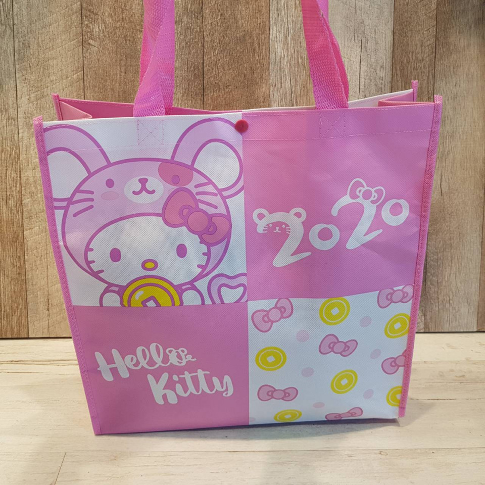 全家：羅技3C開運福袋／售價599元（限量6000個）；LINE FRIENDS聯名無線滑鼠、多工無線滑鼠、無線鍵鼠組、遊戲手把、網路攝影機等，多達6種不同組合