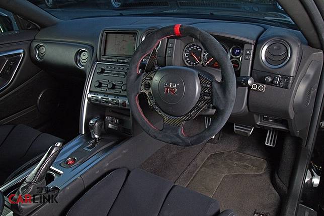 橫著走 才厲害 Nissan Gt R另類 後驅改 Carlink鏈車網 Line Today