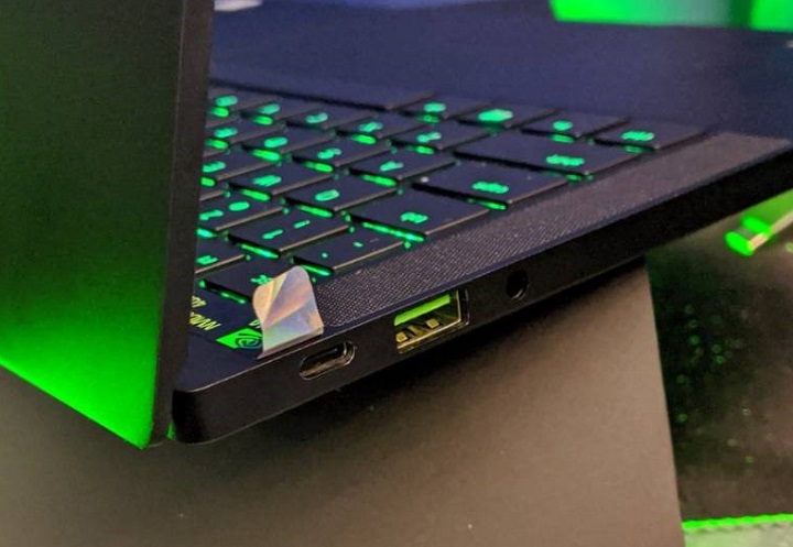 Razer Blade Stealth 13 全球最最輕薄電競筆電登台，同步展示 Viper 電競滑鼠、Huntsman TE 電競鍵盤