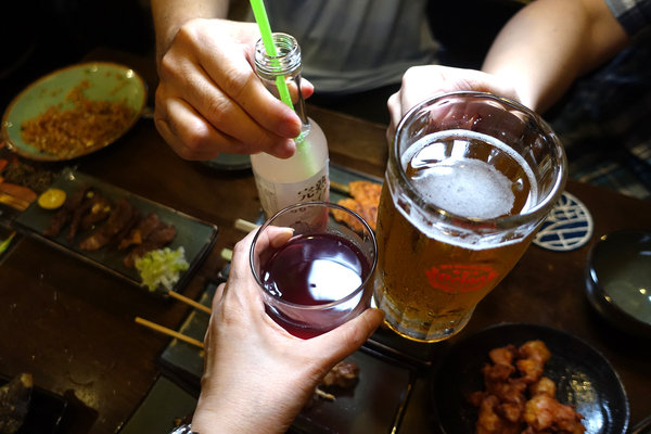 板橋深夜美食-老味噌居酒屋，江子翠捷運美食，板橋江子翠好吃串燒，能開心吃燒烤喝酒的板橋人氣宵夜推薦 