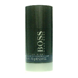 BOSS BOTTLED. NIGHT 夜。自信是BOSS Black系列的全新香氛，自1998年至今，擁有60萬銷量並蟬連十大香水寶座的BOSS BOTTLED自信男香已經象徵了經典男士香氛的標記。