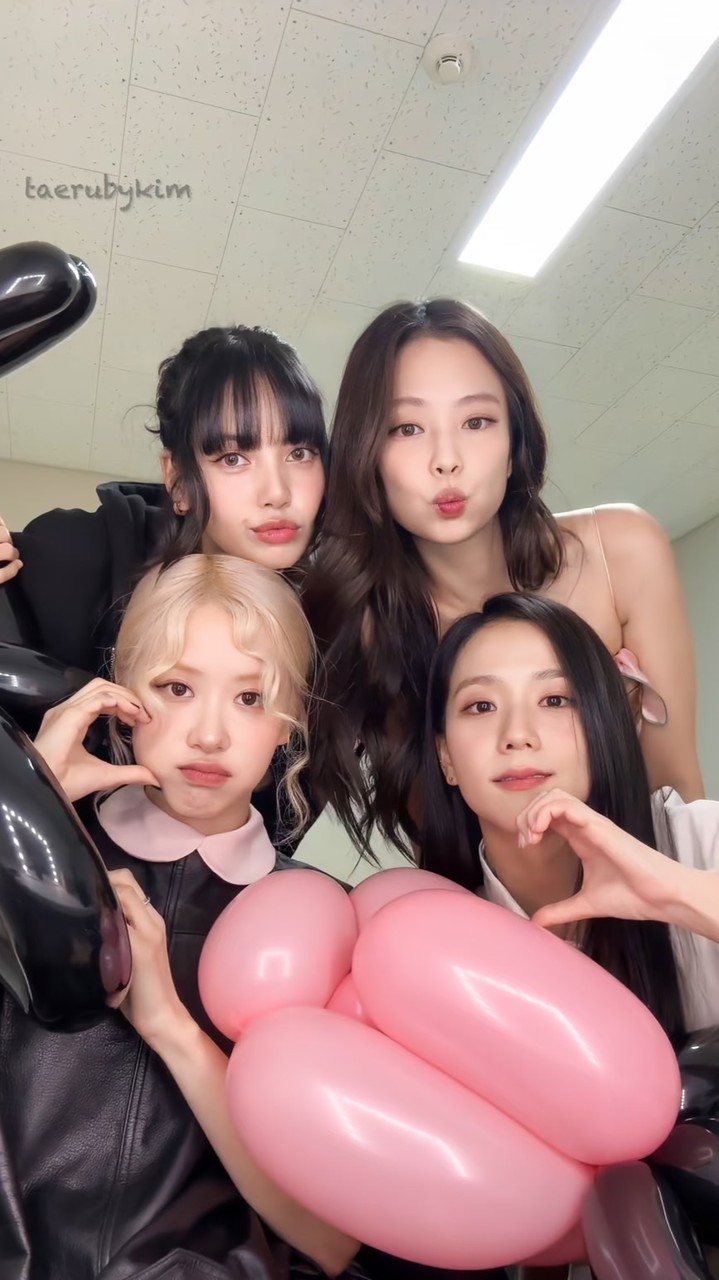🎀追星/聊天👉🏻👈🏻🤓