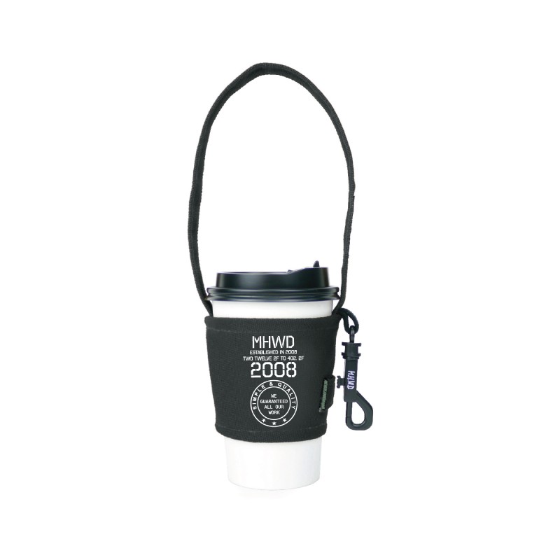 環保杯套全系列享買五送一優惠，如有購買五個以上的話，請再訂單內備註第六個贈的配色杯套，如未留言備註一律隨機出貨，感謝您配合。Cup Sleeve 軍事風格環保杯套 MHWD全黑款Matchwood環保