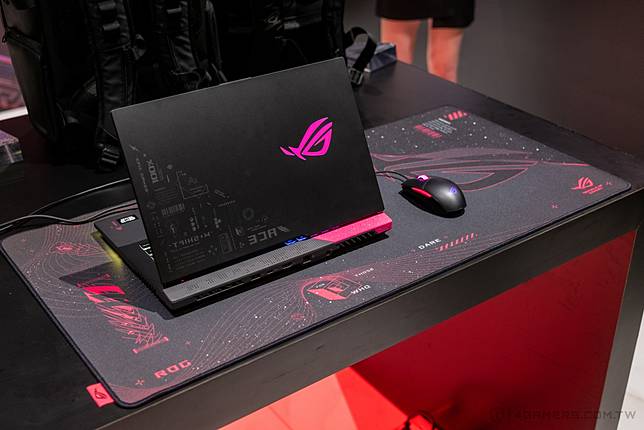 asus rog strix g533