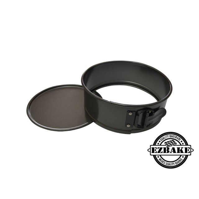 請勿長時間將烘烤過或未烘烤的產品（麵糰、蛋糕等）留在烤盤內，因累積在產品中的濕氣、糖分和澱粉會腐蝕及氧化不沾塗層底部的金屬材料。3.盡量避免烤盤碰撞和磨擦，收納及拿取時，請垂直的上下取放，勿從用抽取的