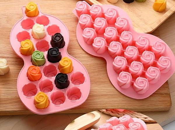 家用创意卡通硅胶製冰格冰淇淋冰块布丁果冻手工皂巧克力烘焙模具