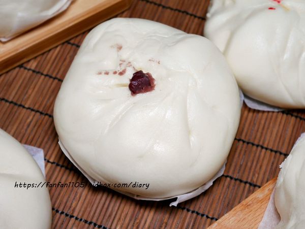 【三峽美食】天心包子舖 爆漿芋角包爆汁起司鮮肉包香辣老虎包筍包 各式包子饅頭，當早餐、點心都適合 (19).JPG