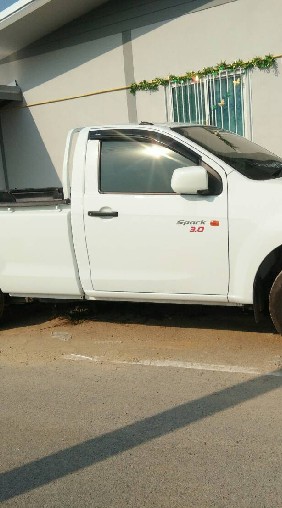รถpick up + ตู้ + 6 ล้อหางาน