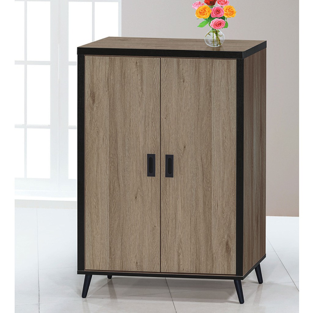 【商品特色】 現代設計感深受大眾族群喜愛 【商品規格】 寬 80 x 深40 x 高131 cm 材質: 正面 桌面 側板木心板浮雕 雙面耐磨 背板雙美背處理 抽屜木心板抽牆 緩衝後鈕 木心板木紋經特