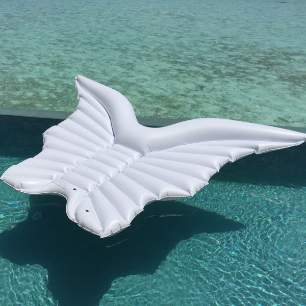 《現貨》充氣浮床坐騎 水上用品 座船游泳圈 泳池 浴缸 玩水 游泳 海邊材質：PVC產地：china盒裝尺寸：250CM*180CM(衣物皆為 #橘魔法 實際手工單面平放測量，測量誤差約±3CM皆屬正