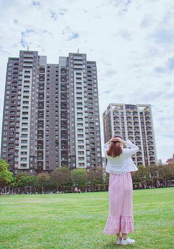 『台灣輕旅拍，外拍推薦』輕鬆自在走遍台中市七期國家歌劇院、堁夏咖啡 Café Crotchet、蔦屋書店 台中市政店、草悟廣場、道和六藝文化館刑務所演武場捕捉網美一日景點，透過鏡頭紀錄每一刻回憶-Snaping 攝影服務直擊分享