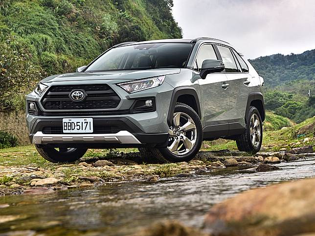 Toyota Rav4 2 5 Adventure 4wd試駕與眾不同的剽悍魅力 Mobile01 Line Today