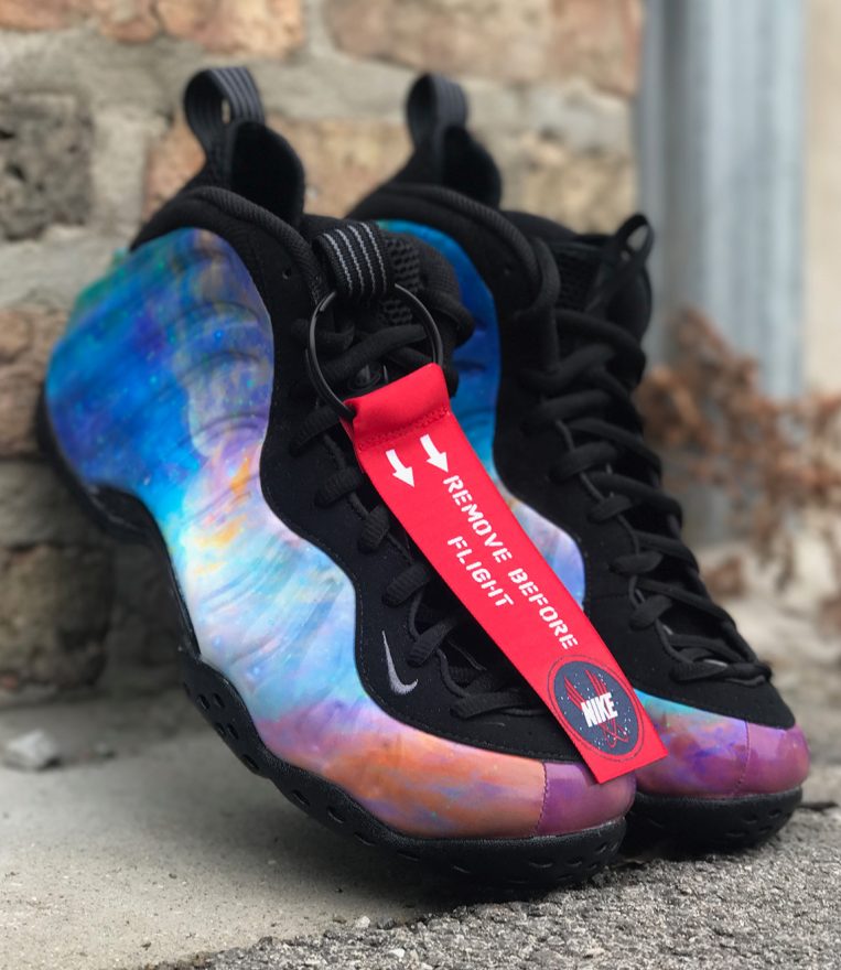 星空概念再現 Nike Air Foamposite One Alternate Galaxy 曝光 Line購物