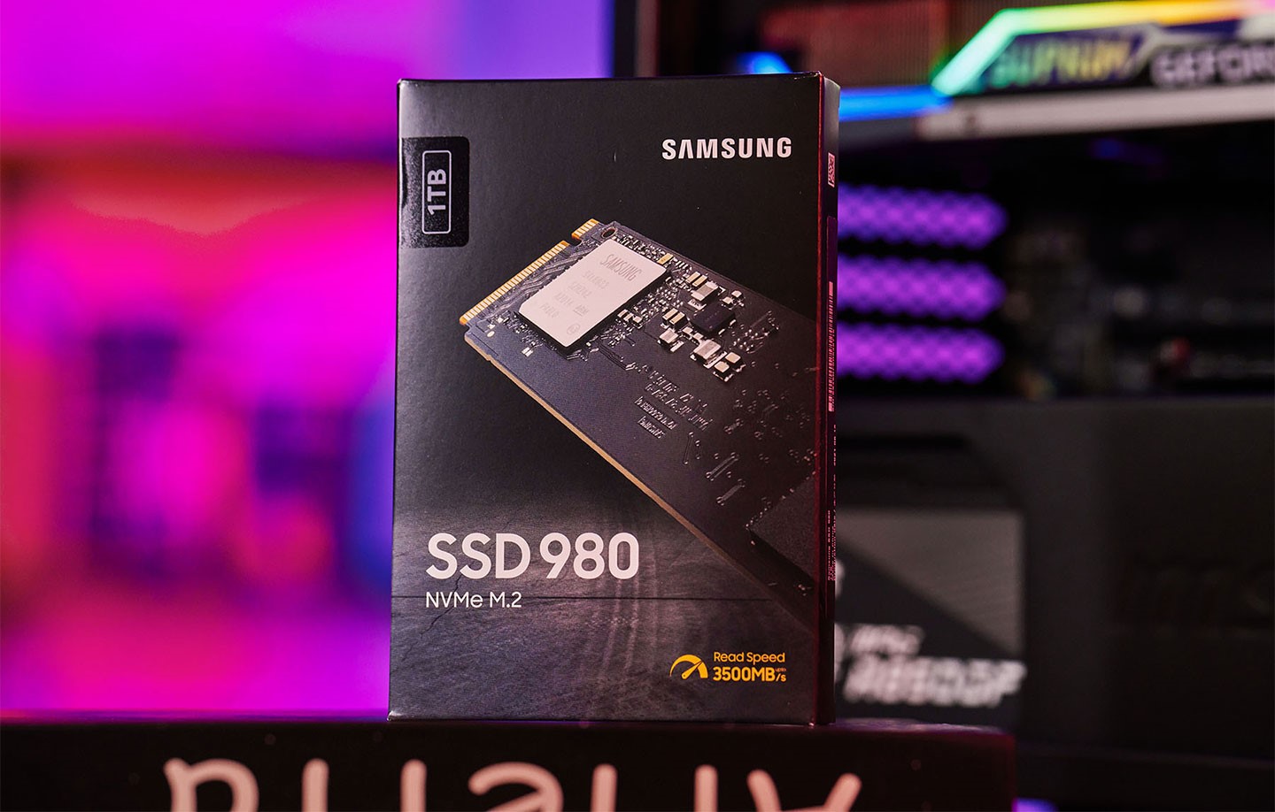 Samsung 980 擁有比肩高階 PCIe SSD 的效能表現，但價格更實惠！