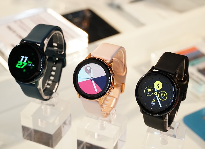 Samsung Galaxy Buds 售價 4,990 元、Watch Active 售價 6,990 元，3 月下旬登台開賣