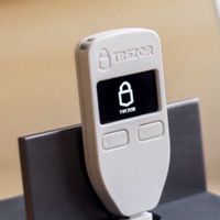 กลุ่มพรีออเดอร์ Trezor one 2,950 บาท by CoinVault