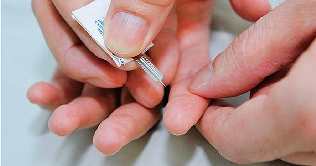 【搶救腦中風6】家屬心慌急放血　患者滿手鮮血超驚人