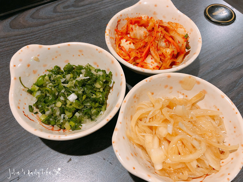 中山區,中山國小站,伊比利豬,吃到飽,和牛,寵物友善,寵物友善餐廳,戰醬燒肉,日本和牛,海鮮,澳洲和牛,烤肉,燒肉,菜單,雙城店 @跟著Julie一起走吧