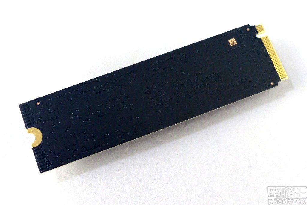 WD Black SN750 NVMe SSD 所有容量版本均為單面設計厚度 2.38mm，包含未來即將推出的 2TB 容量版本