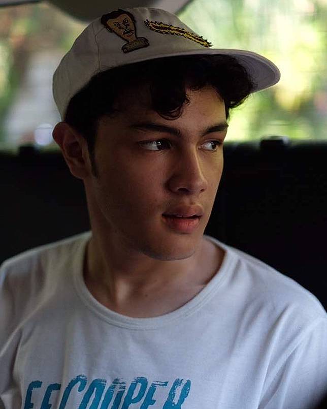 10 Anak Artis Ini Tumbuh Jadi Pemuda Ganteng Mempesona
