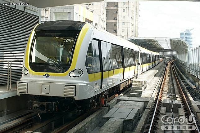 新北環狀線第1階段通車，採高架捷運系統，全線14座車站串接4大人口稠密行政區(圖/卡優新聞網)